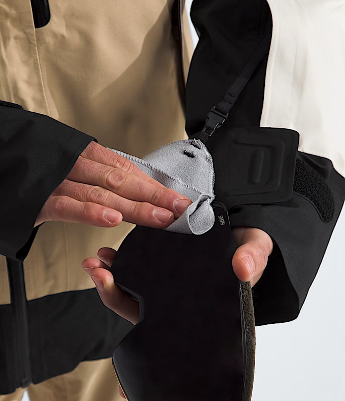 Men's Snowsquall Jacket - Image 8